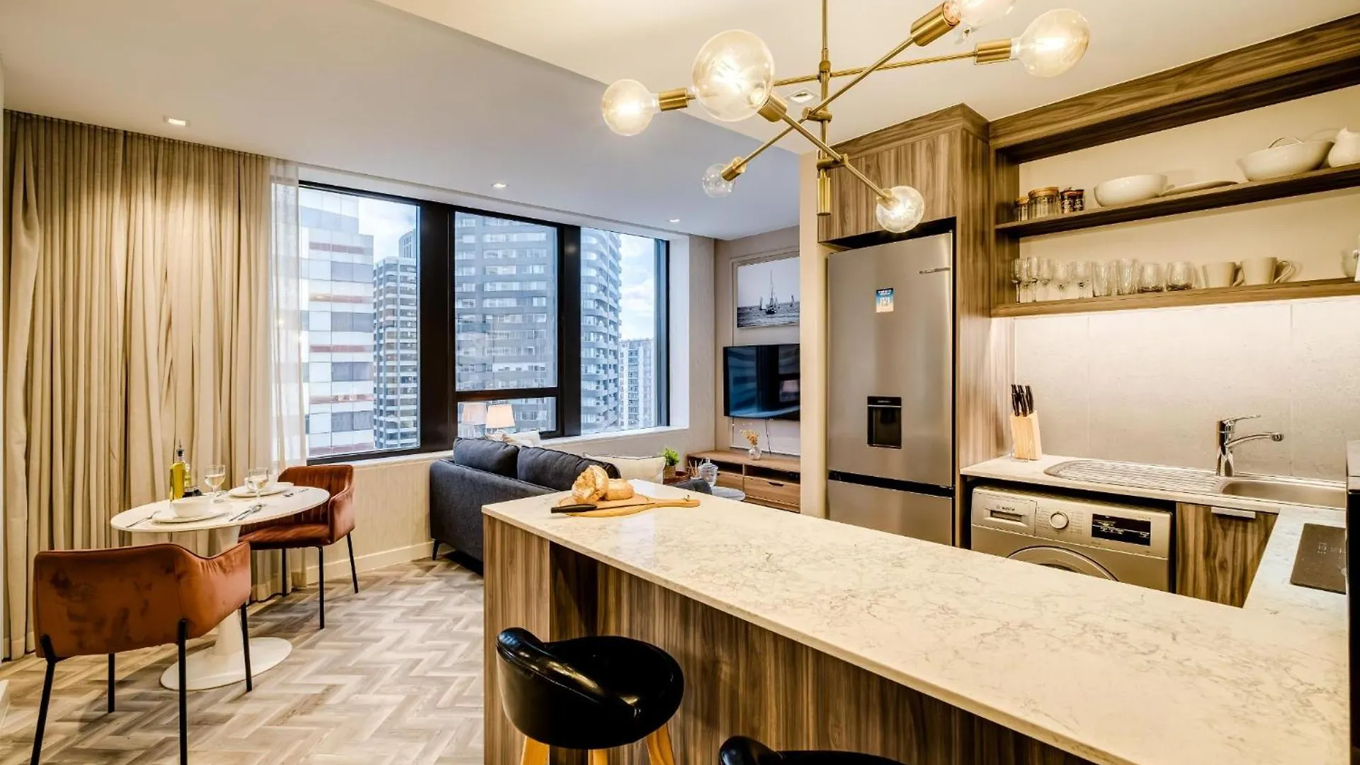 1Bed Apt In Cape Town Cbd City Suite 1602 0*,