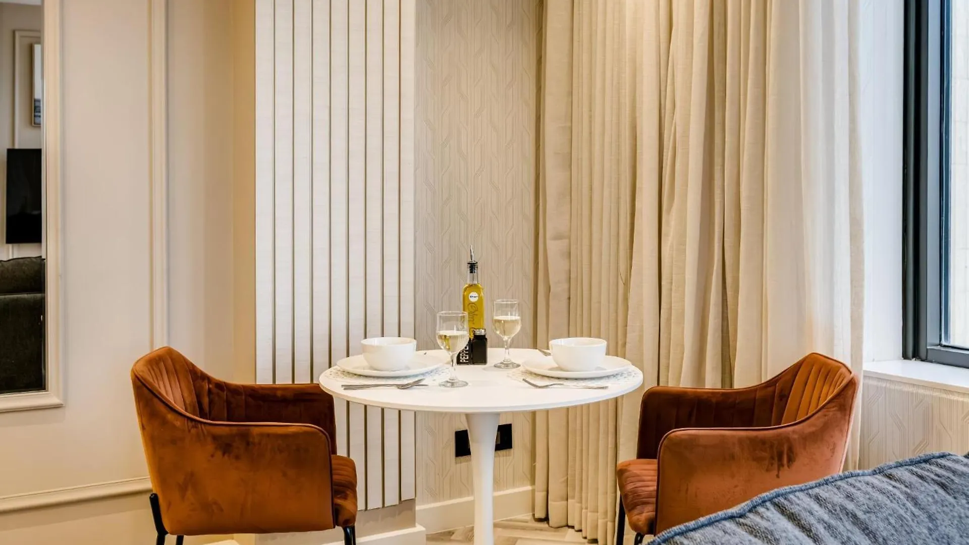 1Bed Apt In Cape Town Cbd City Suite 1602 0*,